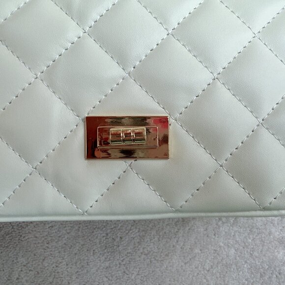 Simons Small Quilted Smooth Leather Bag in Ivory/Cream - Picture 9 of 11